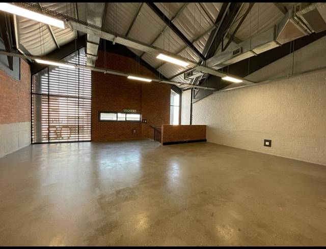 877M² WAREHOUSE TO LET IN RIVERSANDS